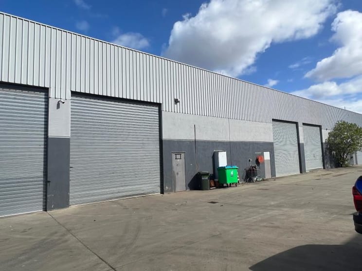 Click to view all images 6/37 Chambers Raod Altona VIC 3018 - Image 3