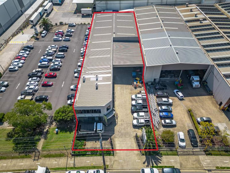 Click to view all images 57 Jedda Road Prestons NSW 2170 - Image 2