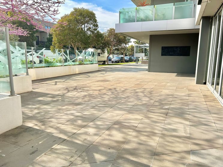 Click to view all images 61/12 Crefden Street Maidstone VIC 3012 - Image 1