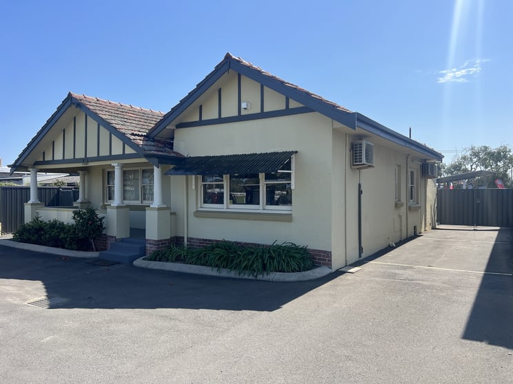 Click to view all images 1/79 Forrest Avenue South Bunbury WA 6230 - Image 1