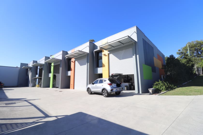 Click to view all images 1/40 Ern Harley Drive Burleigh Heads QLD 4220 - Image 3