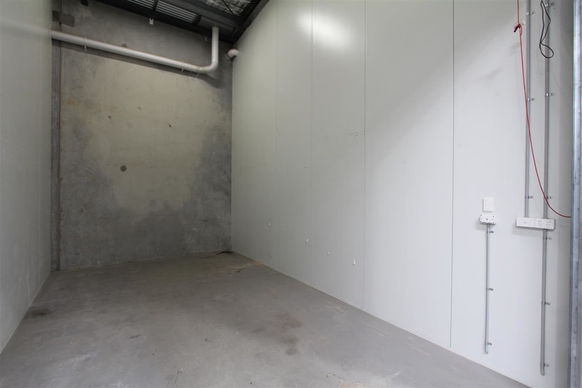 Click to view all images Unit 50/444 The Boulevarde Kirrawee NSW 2232 - Image 3