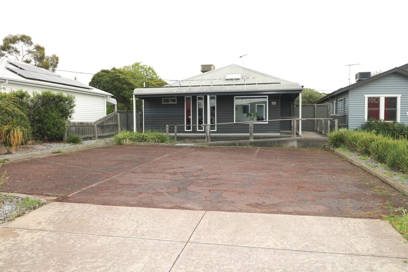 Click to view all images 30 Church Street Belmont VIC 3216 - Image 2