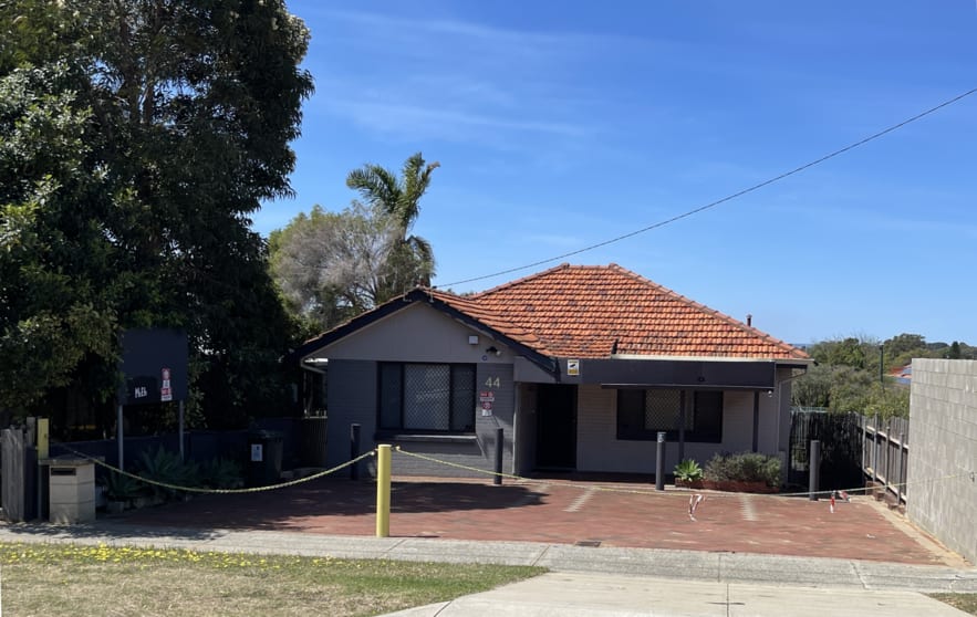 Click to view all images 44 Victor Street Hilton WA 6163 - Image 1