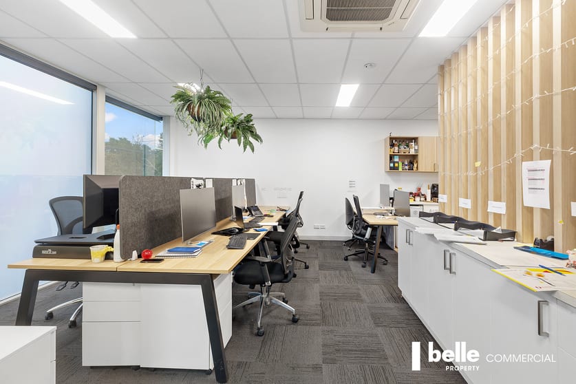 Click to view all images 71 Stubbs Street Kensington VIC 3031 - Image 2
