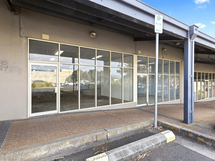 Click to view all images Shop 2/35 Wannaeue Place Rosebud VIC 3939 - Image 1