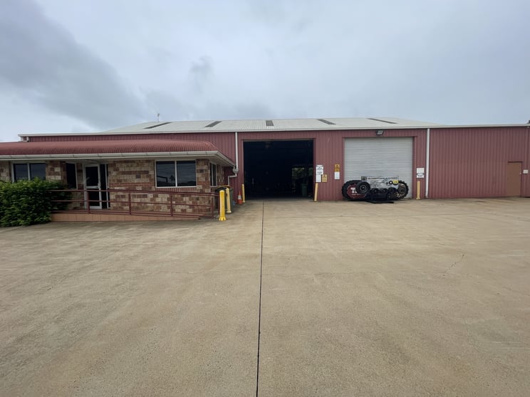 Click to view all images 40 Sowden Street (aka 27 Ball Street) Drayton QLD 4350 - Image 1