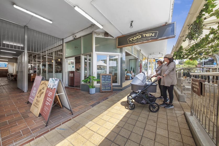 Click to view all images 6/10-28 Lawrence Street Freshwater NSW 2096 - Image 2