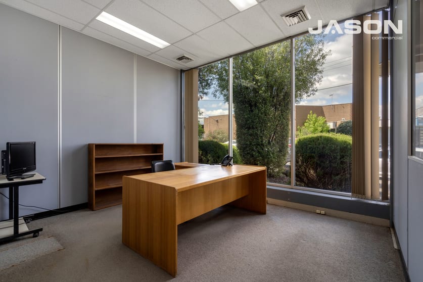 Click to view all images 4/22 Garden Drive Tullamarine VIC 3043 - Image 2