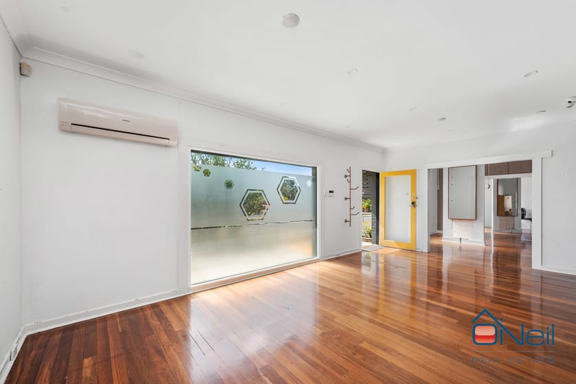 Click to view all images 3/2850 Albany Highway Kelmscott WA 6111 - Image 3