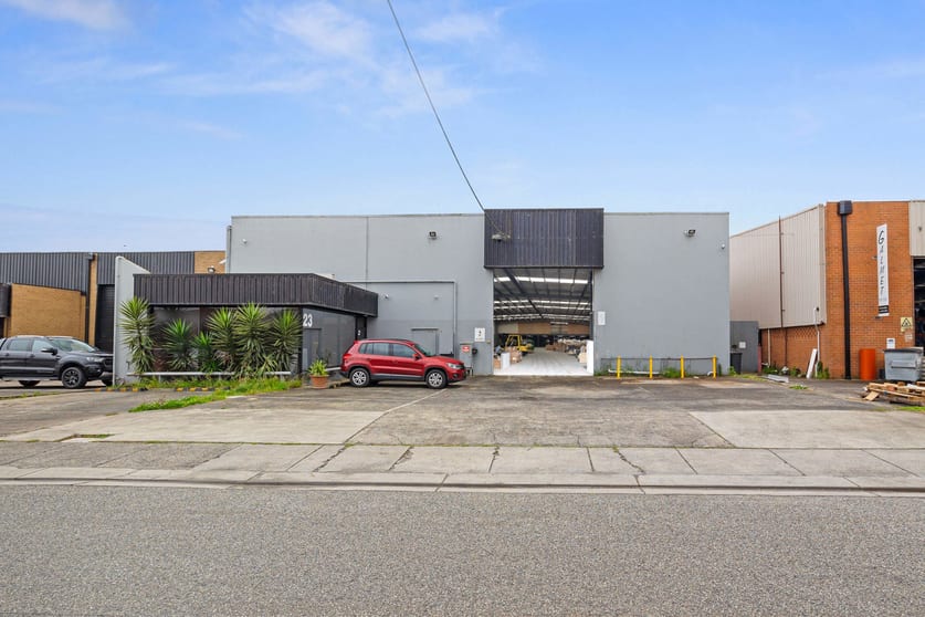 Click to view all images 23 Glomar Court Dandenong South VIC 3175 - Image 2