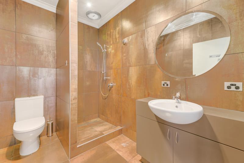 Click to view all images 10 Wheeler Street Berwick VIC 3806 - Image 3