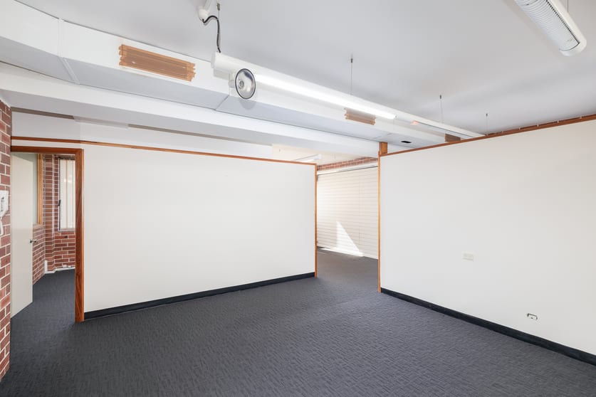 Click to view all images 2/55 East Parade Sutherland NSW 2232 - Image 2