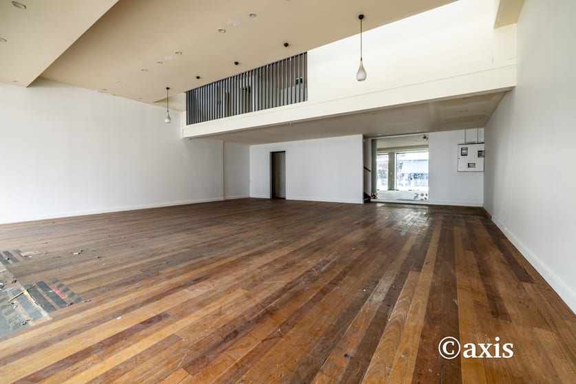 Click to view all images 104-106 Acland Street St Kilda VIC 3182 - Image 1