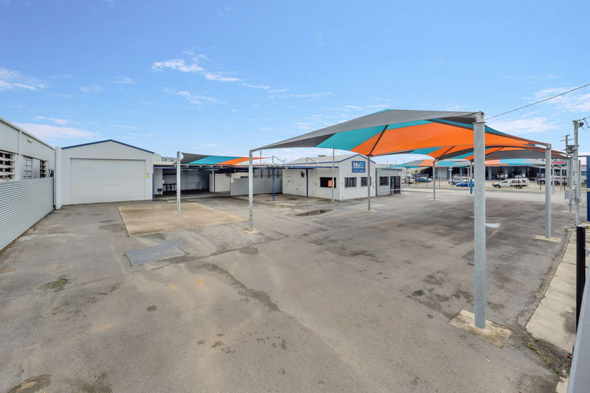 Click to view all images 29-33 Duckworth Street Garbutt QLD 4814 - Image 3