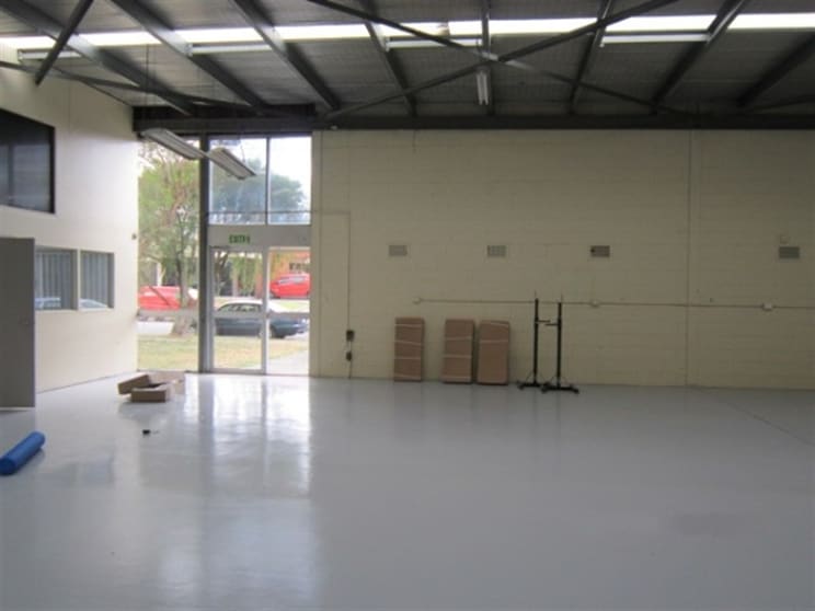 Click to view all images 1/40 Rushdale Street Knoxfield VIC 3180 - Image 3