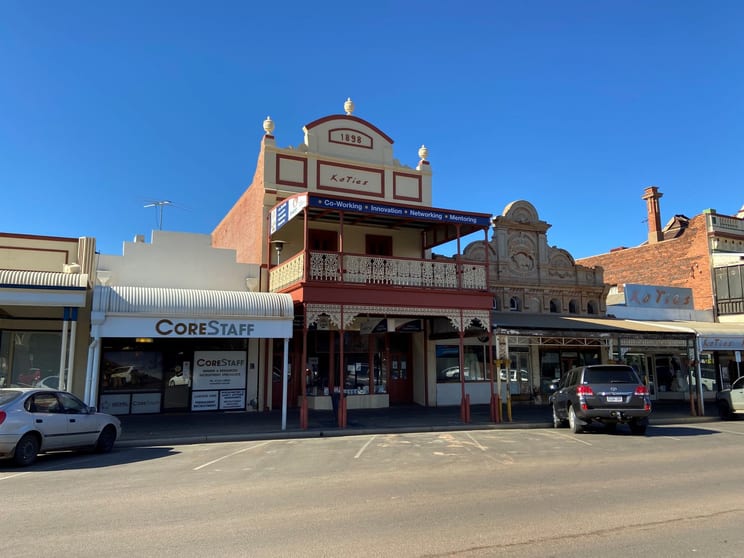 Click to view all images 99 Hannan Street Kalgoorlie WA 6430 - Image 2