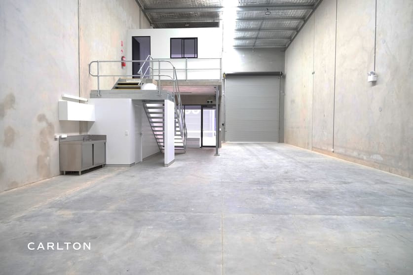 Click to view all images 16/17 Pikkat Drive Braemar NSW 2575 - Image 2