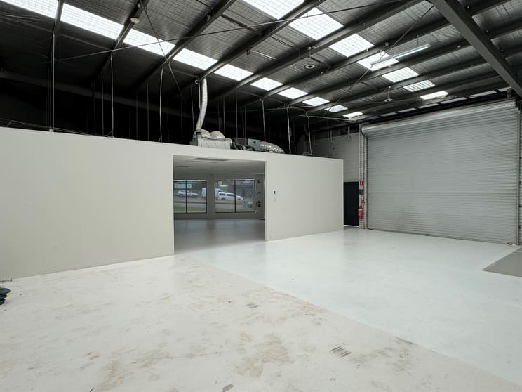 Click to view all images 896 Burwood Highway Ferntree Gully VIC 3156 - Image 3