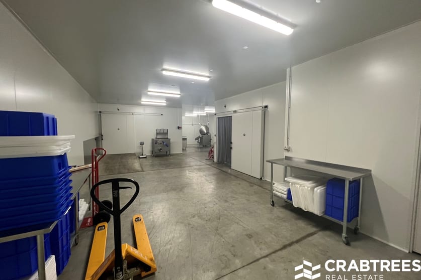 Click to view all images 5/14 Commercial Drive Pakenham VIC 3810 - Image 2