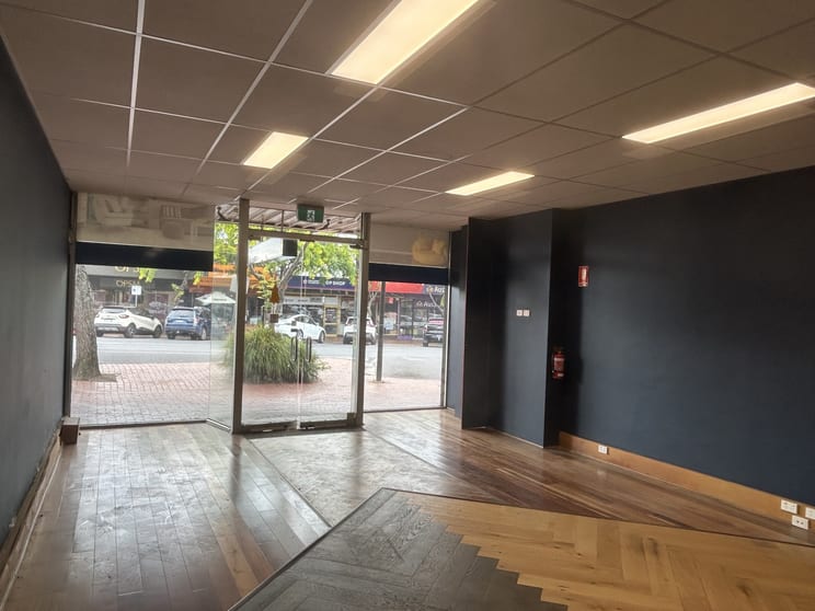 Click to view all images 103 Main Street Croydon VIC 3136 - Image 2