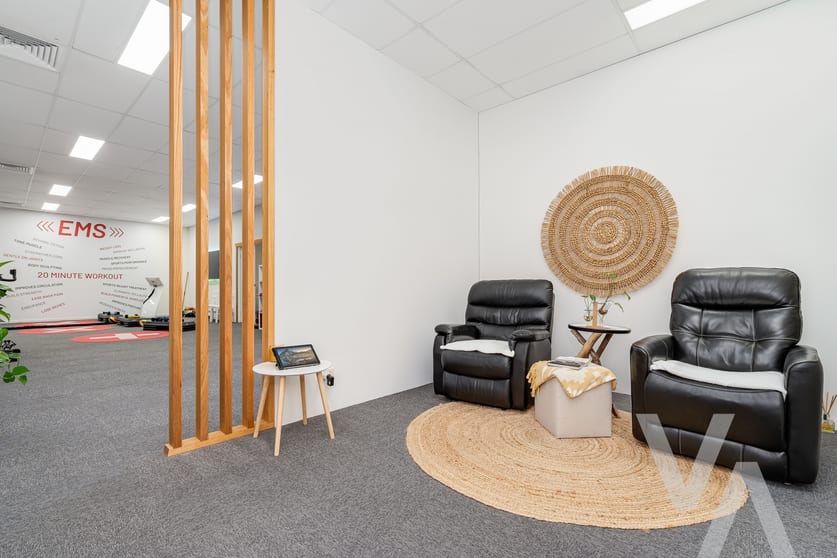 Click to view all images 2Aa/274 Macquarie Road Warners Bay NSW 2282 - Image 2