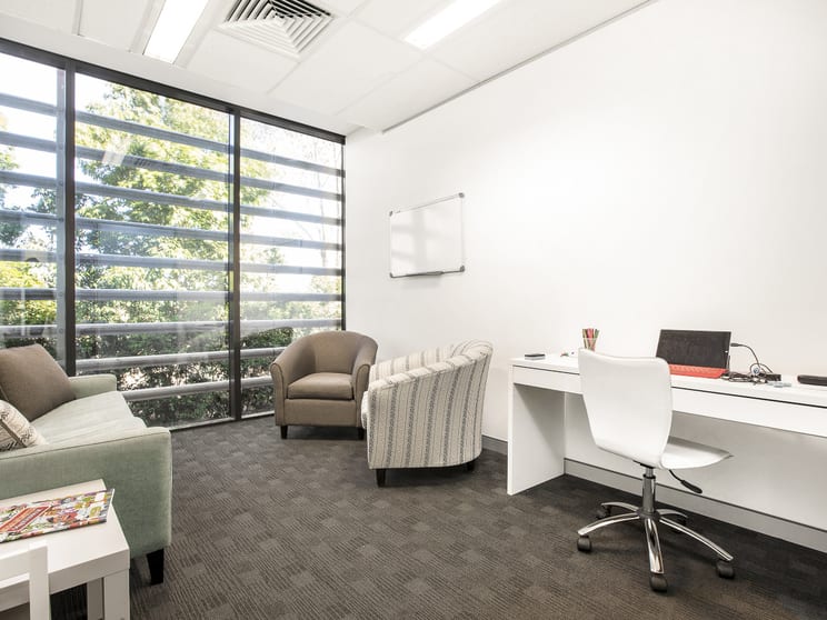 Click to view all images 2.09/10 Norbrik Drive Bella Vista NSW 2153 - Image 2