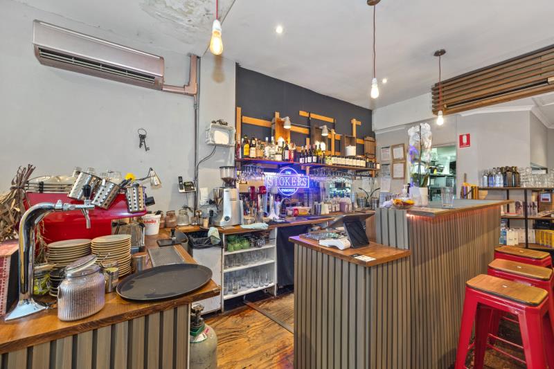 Click to view all images Unit/231 Clarendon Street South Melbourne VIC 3205 - Image 3