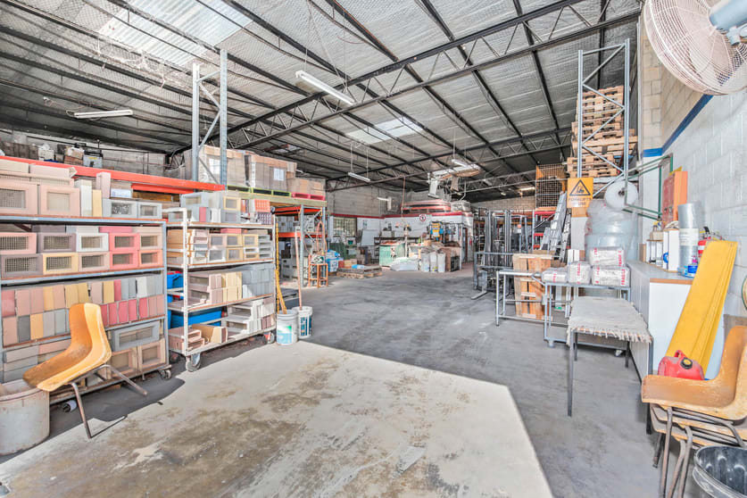 Click to view all images 50 Antoine St Rydalmere NSW 2116 - Image 3