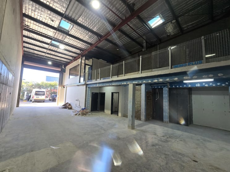 Click to view all images Silverwater NSW 2128 - Image 2