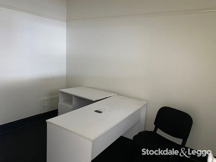Click to view all images 185 Commercial Road Morwell VIC 3840 - Image 3