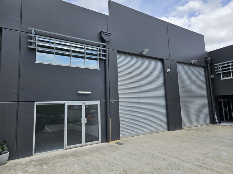Click to view all images Burleigh Heads QLD 4220 - Image 2