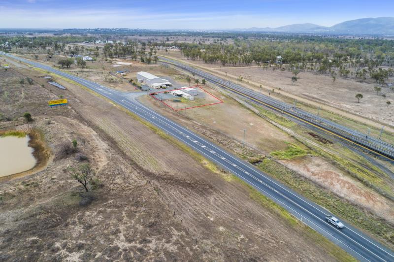 Click to view all images Unit 1/60360 Bruce Highway Port Curtis QLD 4700 - Image 3