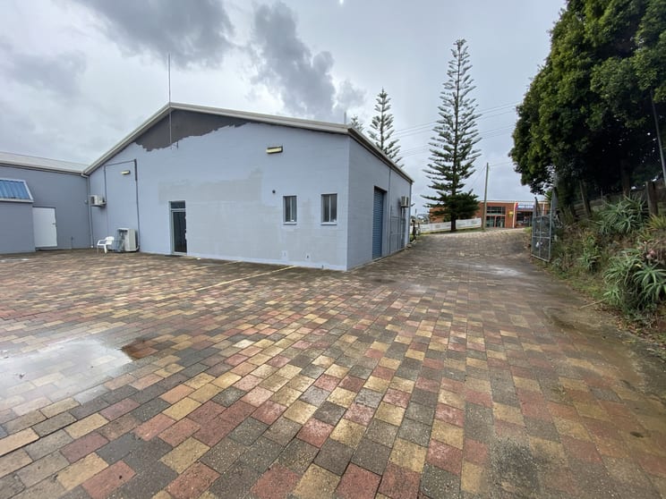 Click to view all images 1/61 Kylie Crescent Batemans Bay NSW 2536 - Image 2