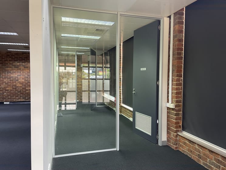 Click to view all images 1/1174 Burwood Highway Upper Ferntree Gully VIC 3156 - Image 3