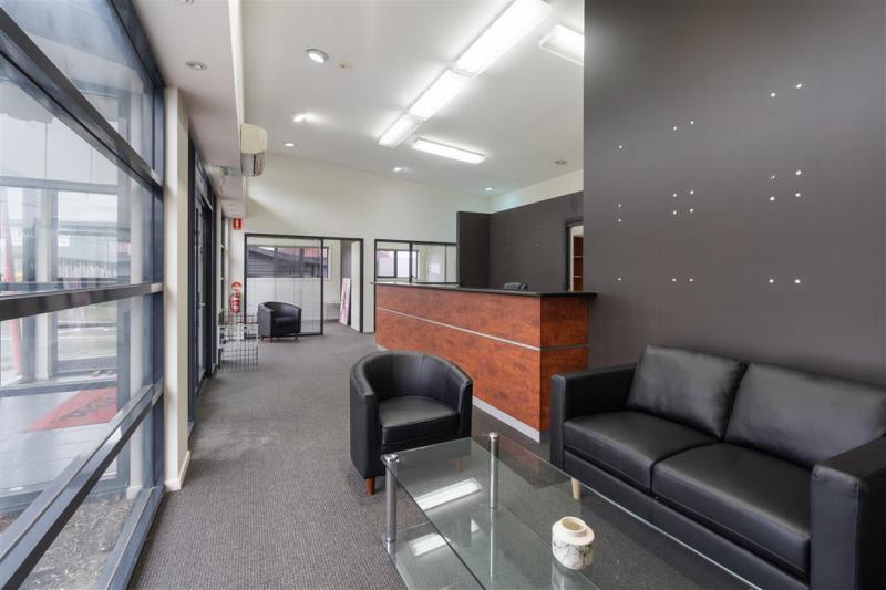 Click to view all images 501 Main Road Montrose TAS 7010 - Image 2