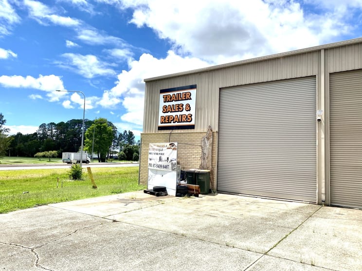 Click to view all images Unit 1/13 Free Street Beerwah QLD 4519 - Image 1