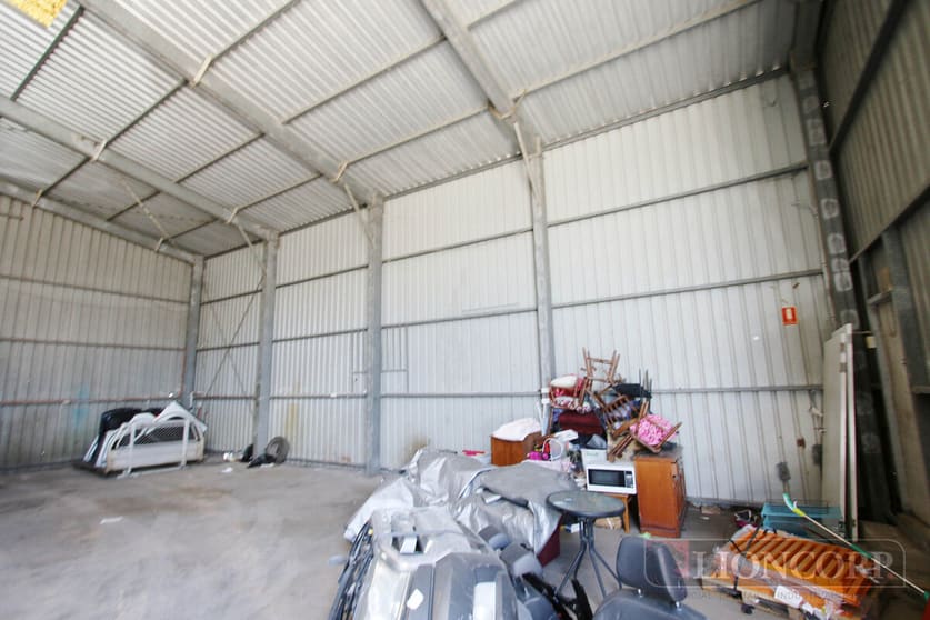 Click to view all images Kingston QLD 4114 - Image 3