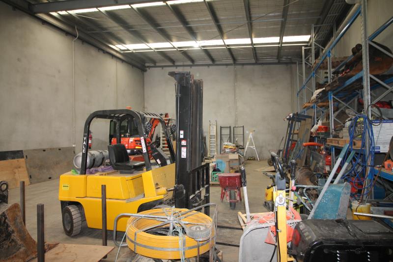 Click to view all images Unit 7/35-41 Westpool Drive Hallam VIC 3803 - Image 2