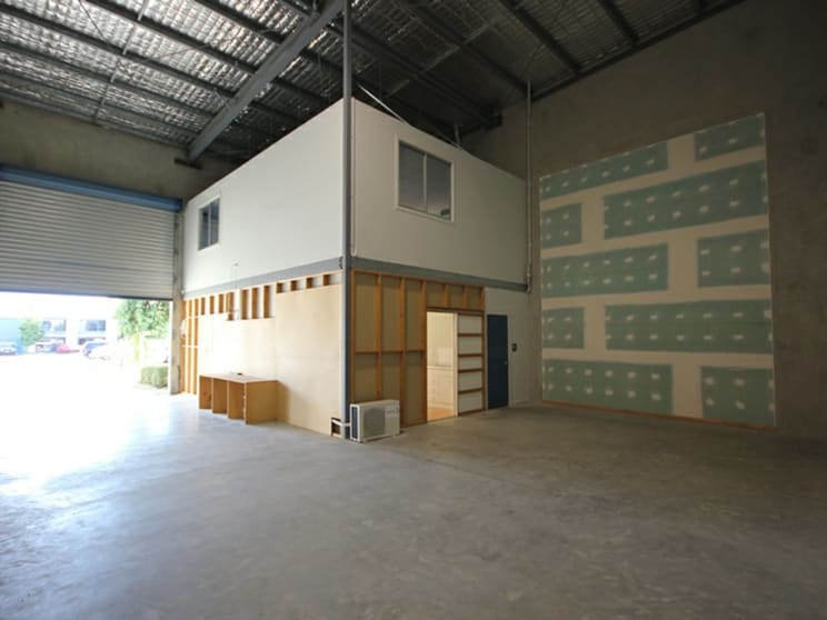 Click to view all images 4/8 Riverland Drive Loganholme QLD 4129 - Image 3