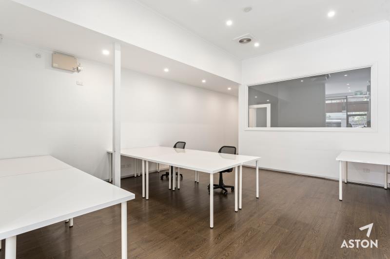 Click to view all images 9 Mahoneys Road Forest Hill VIC 3131 - Image 3