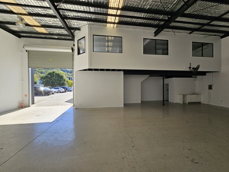 Click to view all images Burleigh Heads QLD 4220 - Image 3