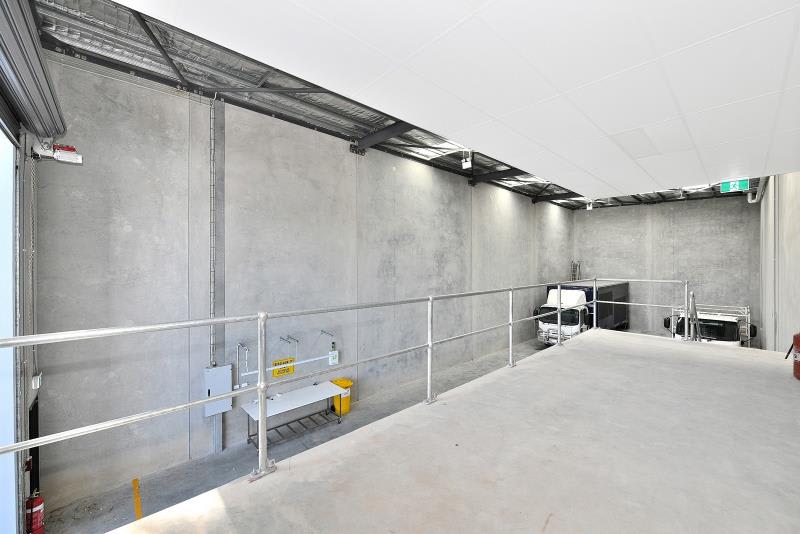 Click to view all images Unit 4/1 Brunker Road Greenacre NSW 2190 - Image 3