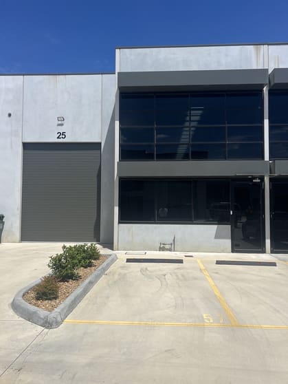 Click to view all images 25/82 Levanswell Road Moorabbin VIC 3189 - Image 1