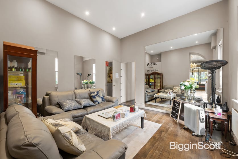 Click to view all images 877 Burke Rd Camberwell VIC 3124 - Image 3
