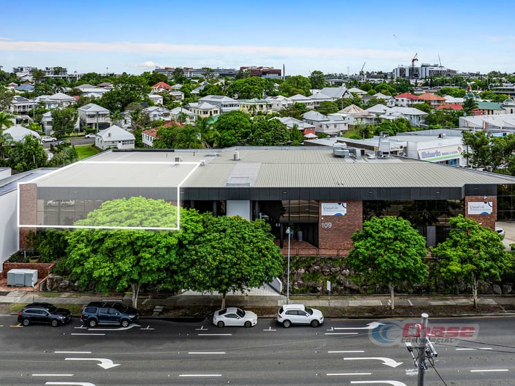 Click to view all images 109 Logan Road Woolloongabba QLD 4102 - Image 1