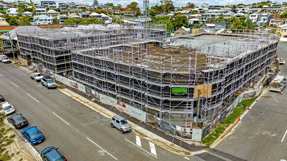 Click to view all images 1 & 2/191 Stratton Terrace Manly QLD 4179 - Image 3