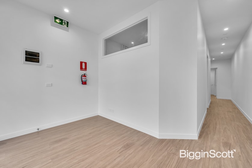 Click to view all images 15 McKeon Rd Mitcham VIC 3132 - Image 2