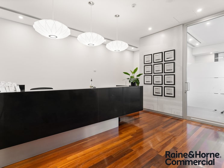 Click to view all images L3, 302/Platinum Building 4 Ilya Avenue Erina NSW 2250 - Image 2