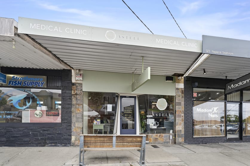 Click to view all images 321 Napier Street Strathmore VIC 3041 - Image 1